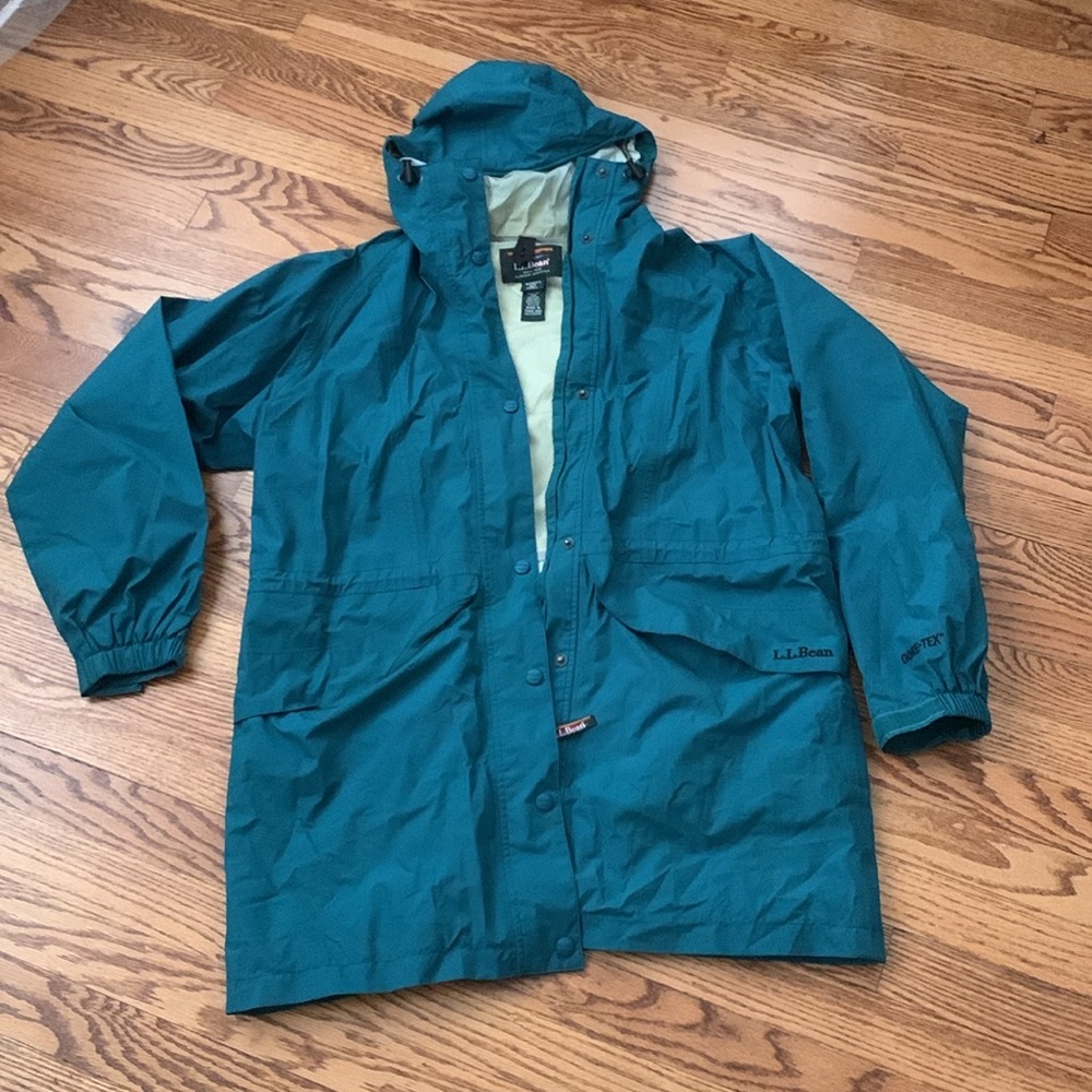 Vintage 90s GoreTex rain coat by LLBEAN